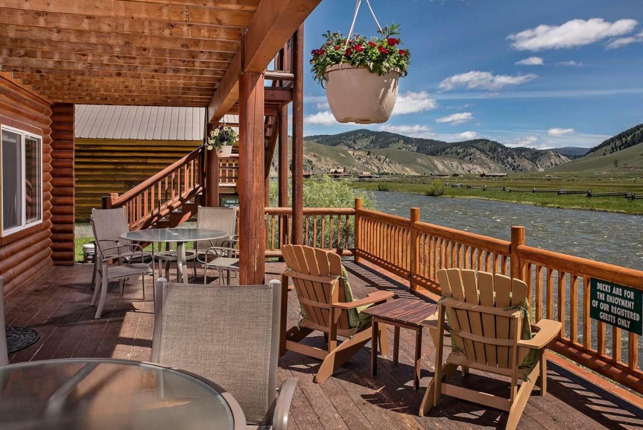Redfish Riverside Inn Stanley Exterior foto